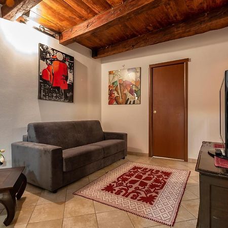 Nonno Efisio Apartment Old Town Alghero Bagian luar foto