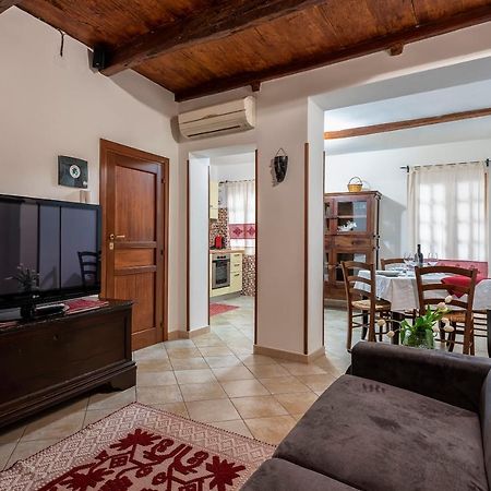 Nonno Efisio Apartment Old Town Alghero Bagian luar foto