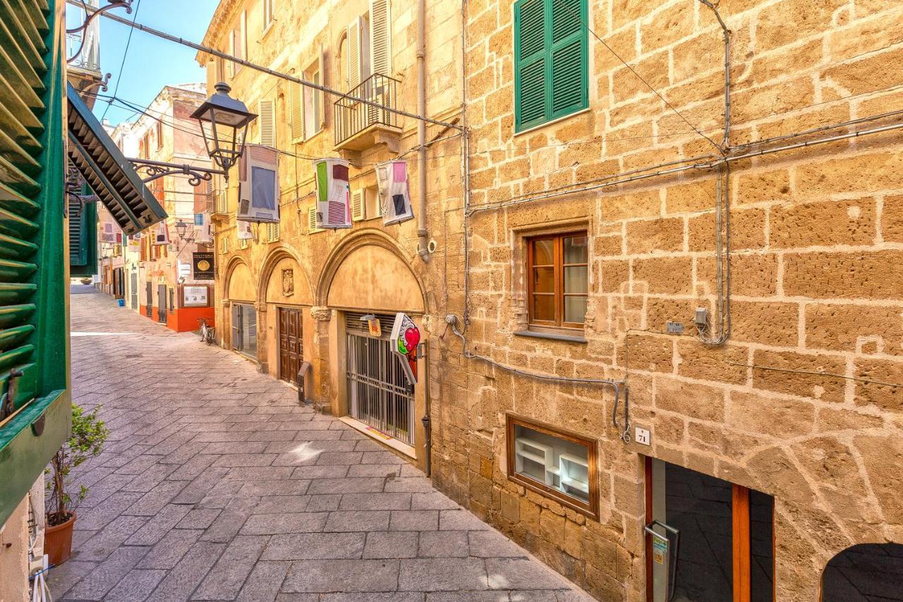 Nonno Efisio Apartment Old Town Alghero Bagian luar foto