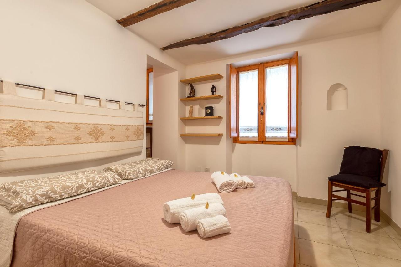 Nonno Efisio Apartment Old Town Alghero Bagian luar foto