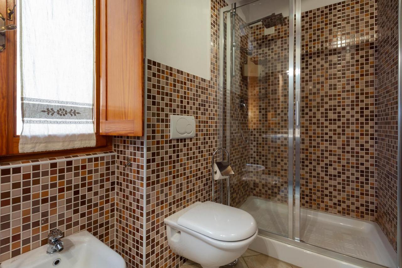 Nonno Efisio Apartment Old Town Alghero Bagian luar foto