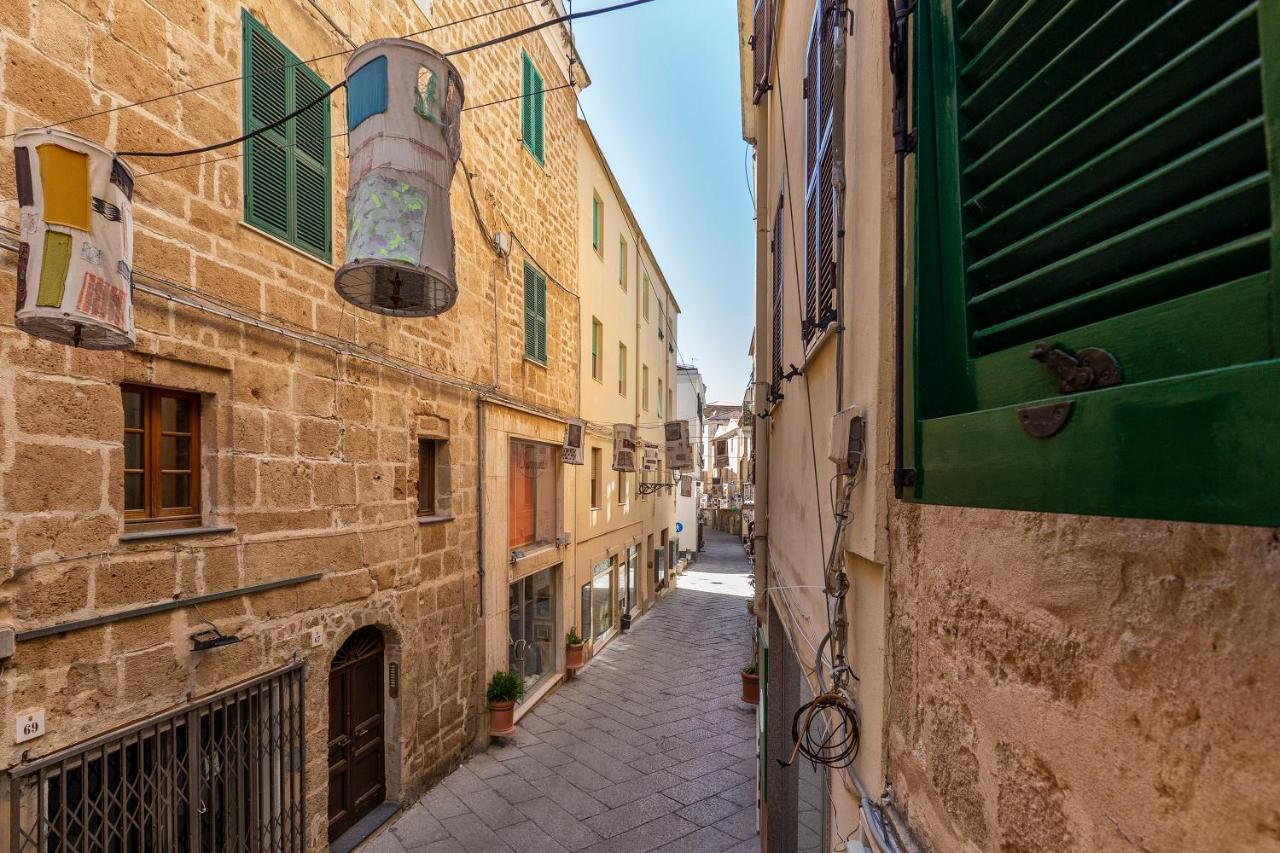 Nonno Efisio Apartment Old Town Alghero Bagian luar foto
